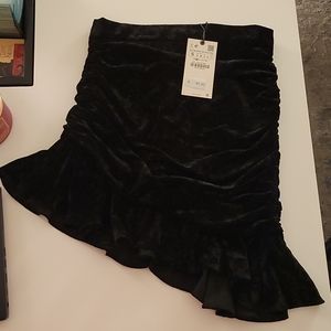 NWT Zara Velvet Mini Skirt S, M